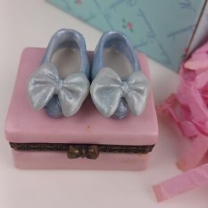 Vtg Madame Alexander Dancing Shoe Fine Porcelain Trinket Box